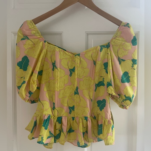 Blouse with bright pretty print - Picture 3 of 5